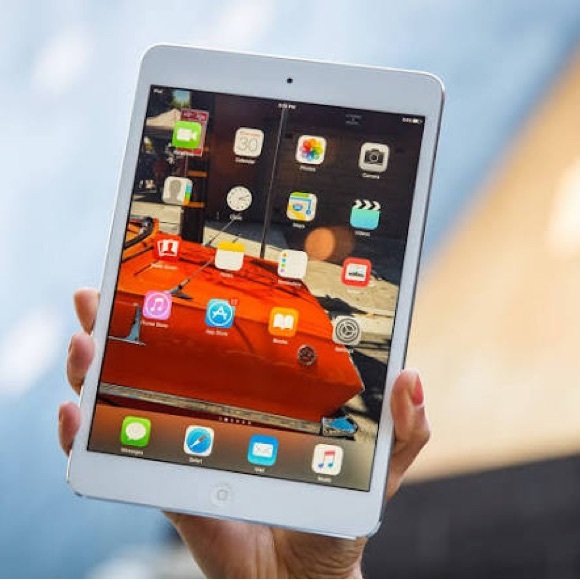 Handbags - 🚨 FREE Apple iPad 🚨 follow @theBagriculture IG